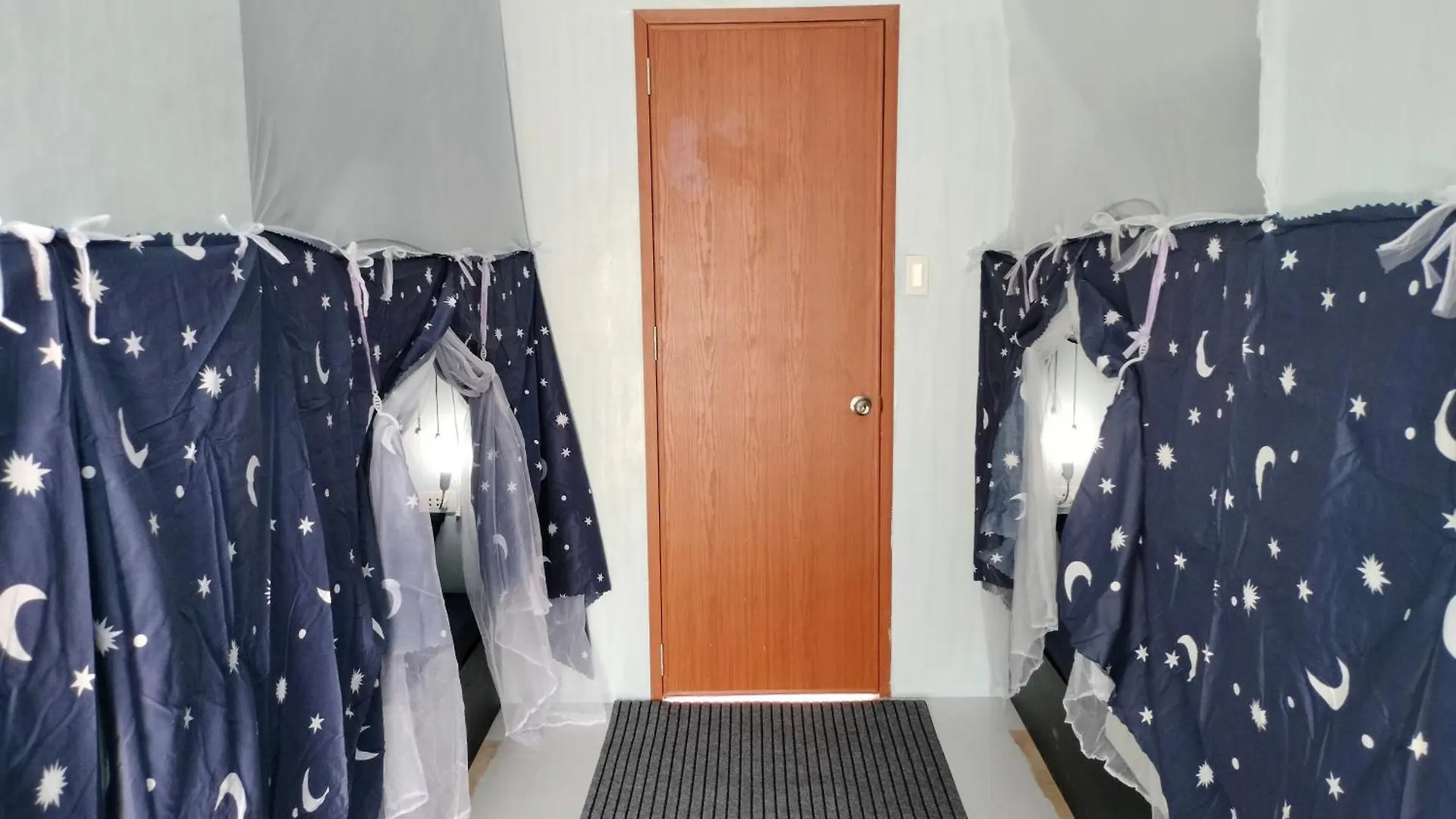 Riu Del Mar Hostel Dauis