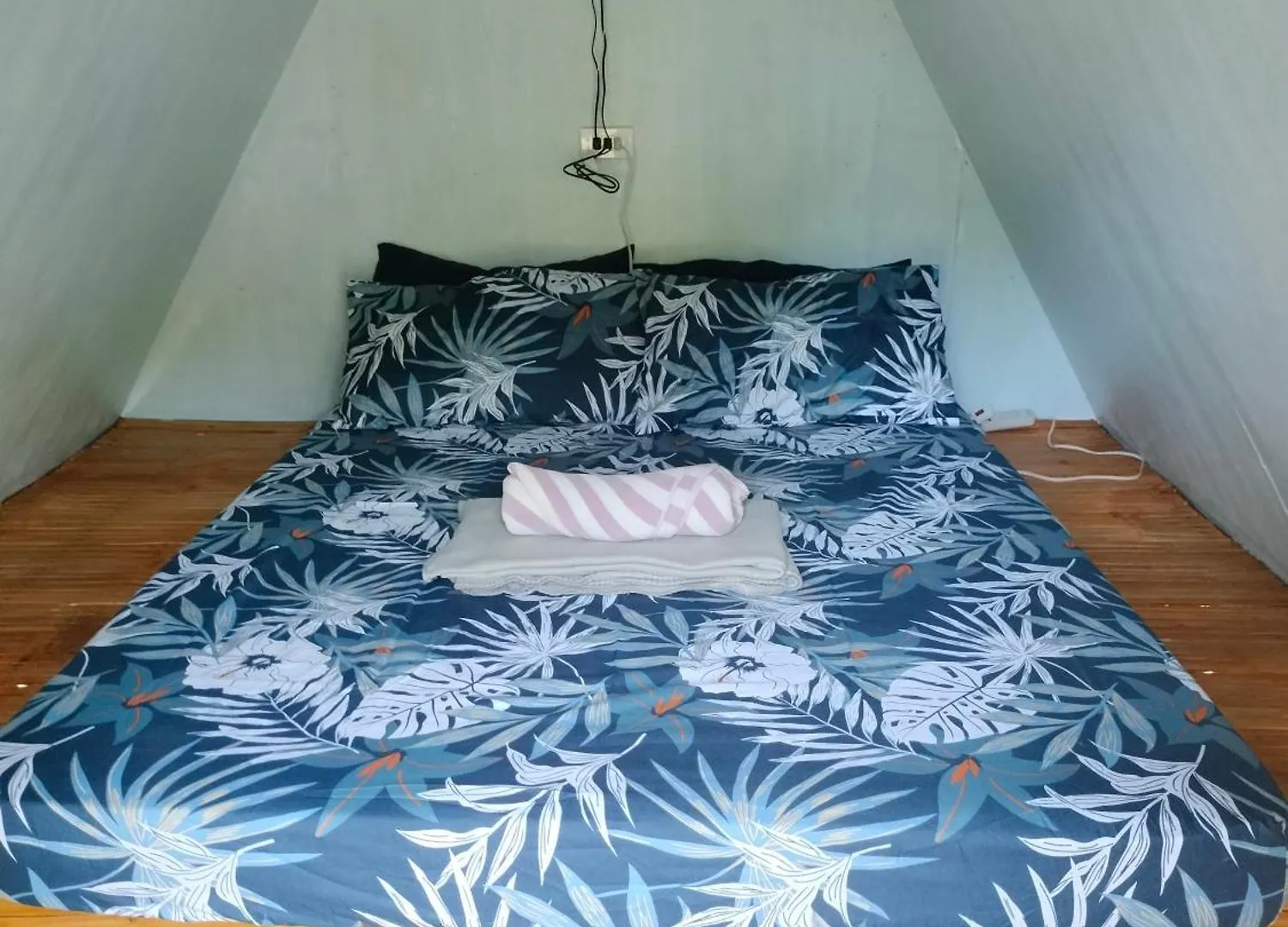 Riu Del Mar Hostel Dauis