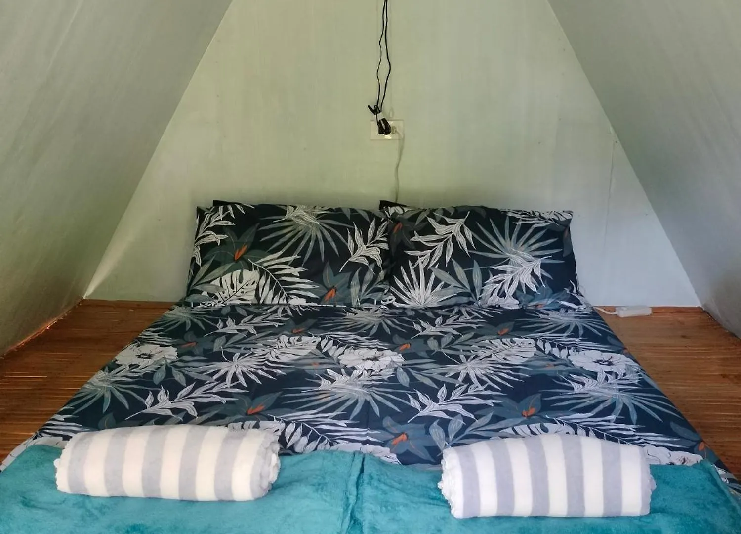 Riu Del Mar Hostel Dauis