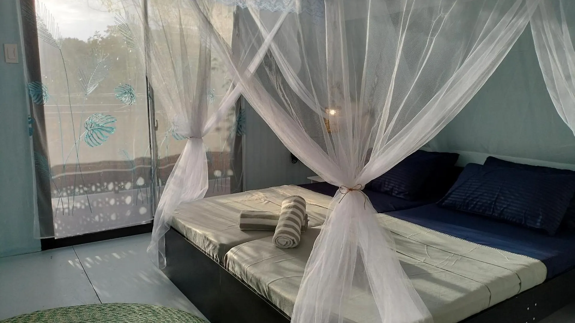 Riu Del Mar Hostel Dauis Philippines